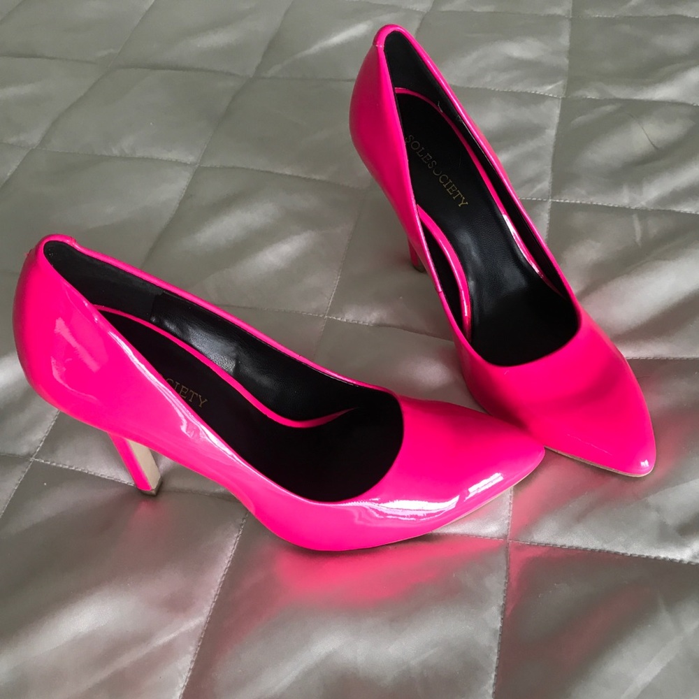Pink heels 6.5 sole society